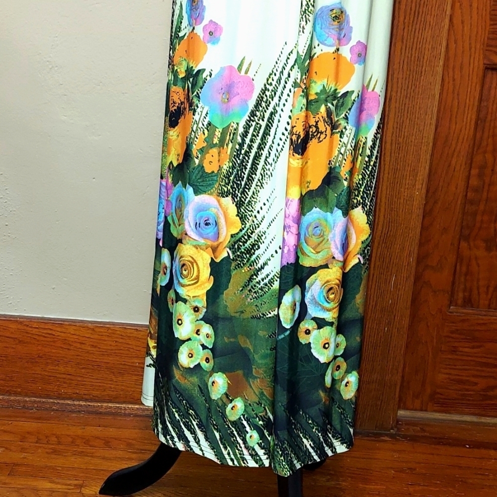 NWT Women's Morefeel Floral Abstract Empire Waist Matte Jersey Maxi Dress - Picture 5 of 12